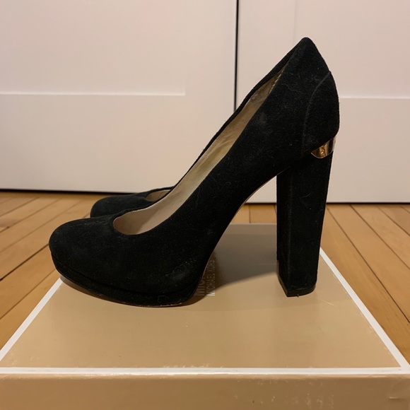 Suede Michael Kors “Haven Pump” heels - Picture 2 of 5